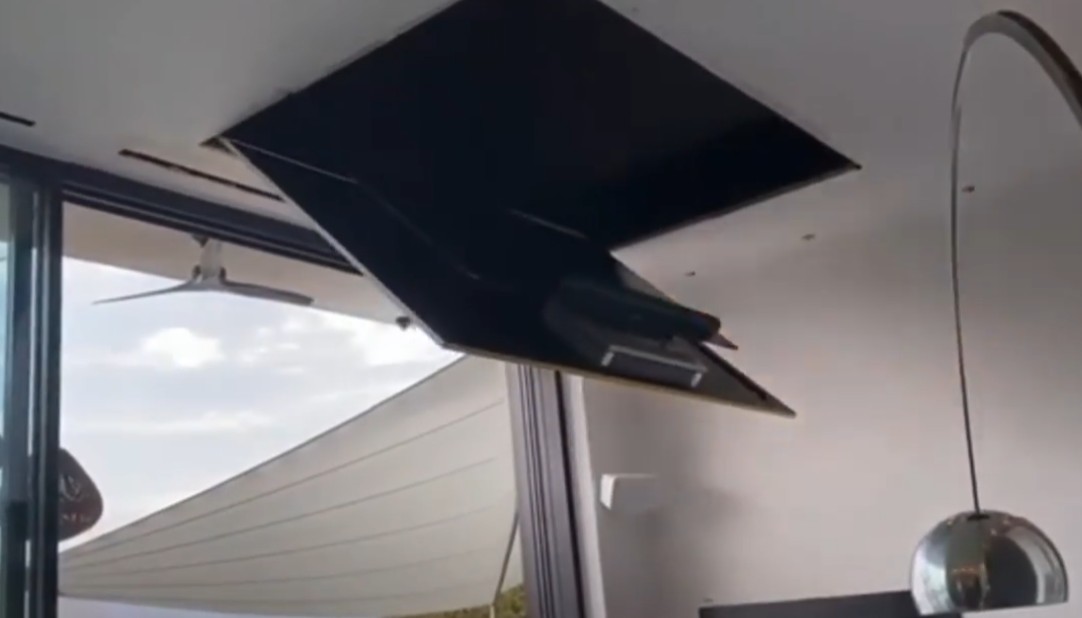 Flatlift 98 Zoll TV Deckenlift elektrisch mit elektrischer Absenkung3.jpg
